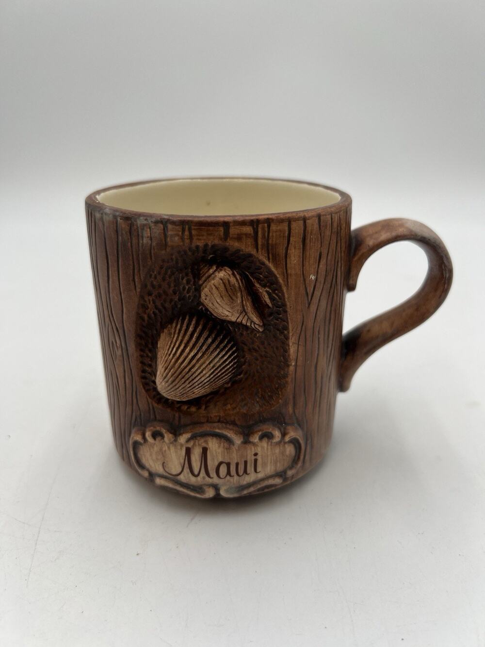 Vintage Treasure Craft Maui Hawaii Seashell Faux Wood Grain Coffee Mug USA